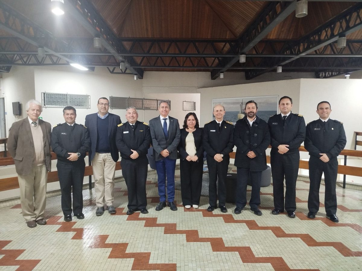 Presentación de las líneas de investigación a académicos de la Usach Firma Diprida Armada de Chile