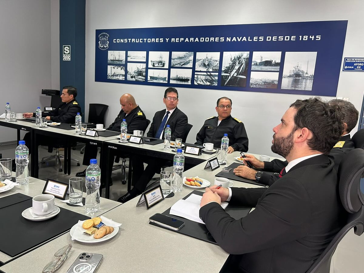 El subsecretario Montero participa en una exposición en SIMA Perú Firma Subsecretaría de Defensa de Chile