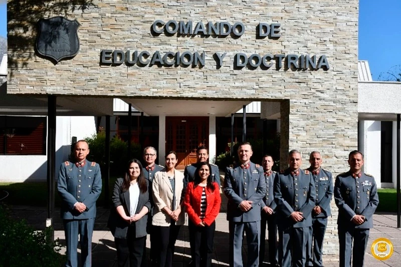 Firma de convenio de colaboración académica entre el Cedoc y Cenia Firma Ciitec Ejército de Chile 002