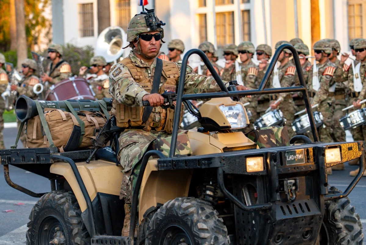 Cuatrimoto Polaris de la Brigada Motorizada Nu00b04 Rancagua Firma Gobierno Regional de Arica y Parinacota